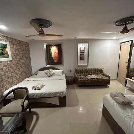 The Peach Tree Rooms เมาท์อาบู ภายนอก รูปภาพ