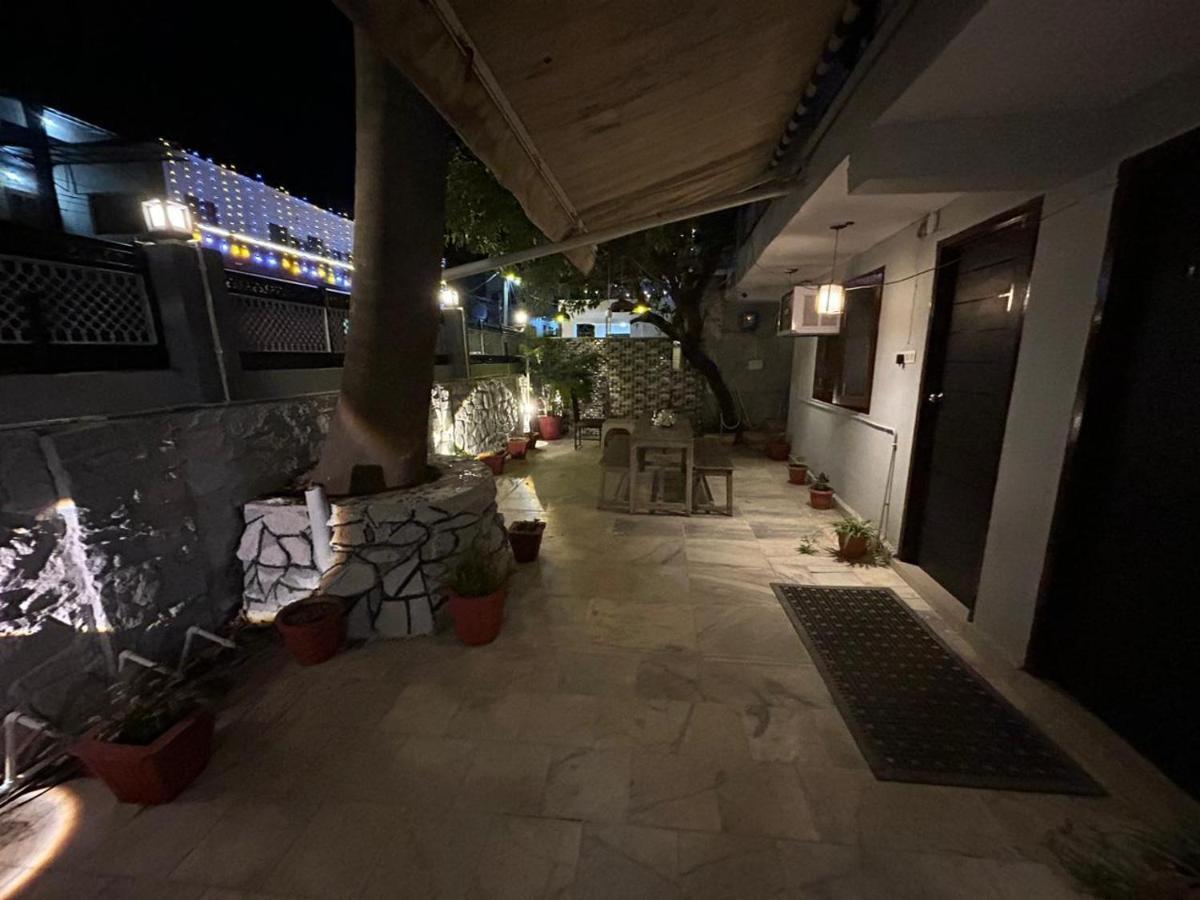 The Peach Tree Rooms เมาท์อาบู ภายนอก รูปภาพ