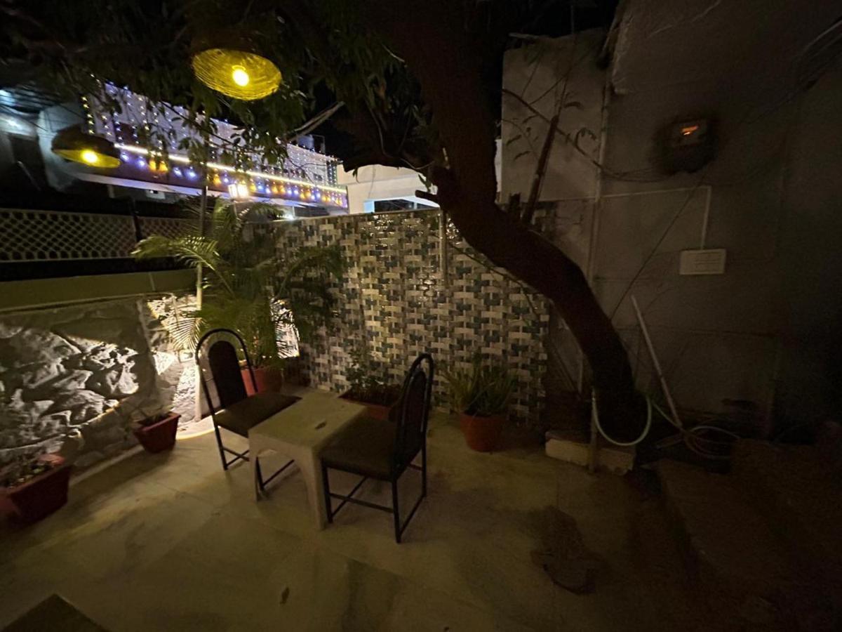 The Peach Tree Rooms เมาท์อาบู ภายนอก รูปภาพ