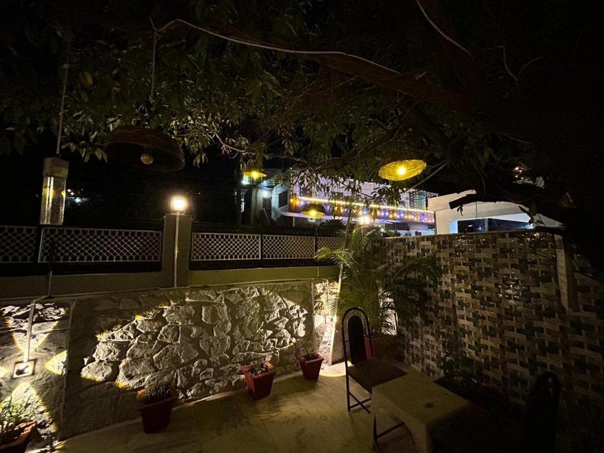 The Peach Tree Rooms เมาท์อาบู ภายนอก รูปภาพ